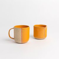 Kunstvoll Handgefertigte Keramik-Teetasse, Gelbe Steinzeugtasse Mit Milchkännchen, Geschenk Für Kaffeeliebhaber, Keramiktasse von JasminsClayWorks