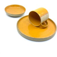steinzeug Becher Mit Untertasse Und Beilagenteller Keramik Frühstücks-Set Moderne Geschenk Set von JasminsClayWorks