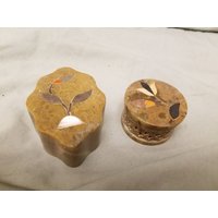 2Er-Lot Handgeschnitzte Eingelegte Seifenstein Schmuckkästen von JasonsCollectables
