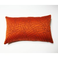 Orange Grid Kissenbezug Luna Textiles Urban Design von JaspidStudio