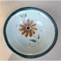 1994 Handmade & Designed Mit Einer Single Flower Collectible Keramikschale Von Lr Signiert 1994 Handmade & Designed Mit Einer Single Flower Collectible Keramikschale Von Lr Signiert von Jaxsprats