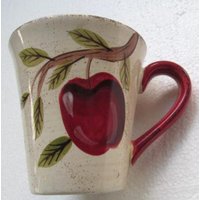 Apfelernte Große Tasse Von Canterbury Potteries Handbemalte Kollektion von Jaxsprats