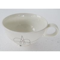 Eva Zeisel Hallcraft Fantasy Footed Porzellantasse - Schwarzes Abstraktes Design Eva Zeisel Hallcraft Fantasy Footed Porzellantasse - Schwarzes Abstraktes Design von Jaxsprats