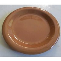 Gibson Cinnabar Color Sammler Haushaltsware Salatteller, Steingut Made in Den Usa Gibson Cinnabar Color Sammler Haushaltsware Salatteller, Steingut Made in Den Usa von Jaxsprats