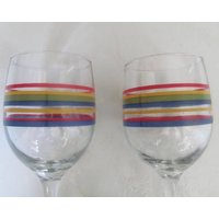 Libbey Gestreifte Weingläser-Fiesta-Rot-Blau-Grün - Und Gelbe Streifen Stielgläser Libbey Gestreifte Weingläser-Fiesta-Rot-Blau-Grün - Und Gelbe Streifen Stielgläser von Jaxsprats