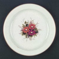 Vintage Mikasa Salatteller Aufrichtiges Blumenstrauß-Blumenmuster Vintage Mikasa Salatteller Aufrichtiges Blumenstrauß-Blumenmuster von Jaxsprats