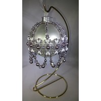 Die „Kugel" in Smoky Mauve Perlen Als Weihnachtsschmuck Die „Kugel" in Smoky Mauve Perlen Als Weihnachtsschmuck von JaxxJoy