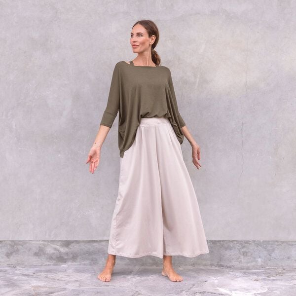Jaya DIANA- lockere bis weite geschnittene lounge Pants, für jede Figur geeignet, für Yoga, Leisure, Arbeit oder Evenings Jaya DIANA- lockere bis weite geschnittene lounge Pants, für jede Figur geeignet, für Yoga, Leisure, Arbeit oder Evenings von Jaya