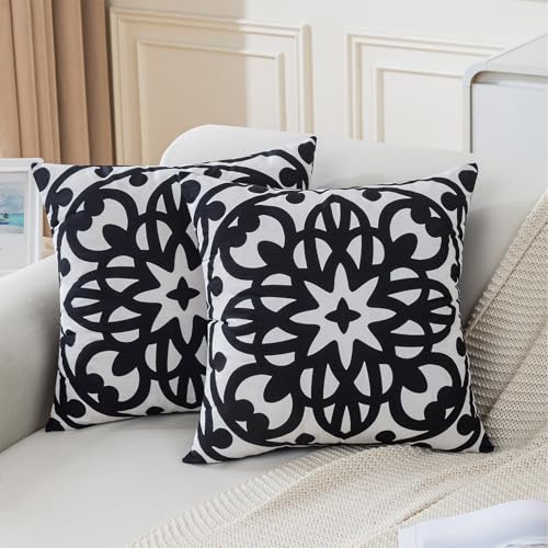 Jayusaror Kissenbezug 40x40 cm Schwarz Kissenbezüge Dekokissen Mandala Boho Kissenhülle Sofakissen Weiche Samt Couchkissen für Wohnzimmer Sofa Schlafzimmer，2er Set von Jayusaror