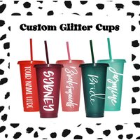 Personalisierter Becher Mit Stroh, Starbucks Cup, Personalisiertes Geschenk, Individuelles Glitzer Becher, Geschenk Für Mama, Brautjungfer von JazzyDesignsEtsy