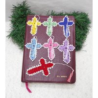 Handgemachtes Gehäkeltes Kreuz Lesezeichen von JazzysCrochet