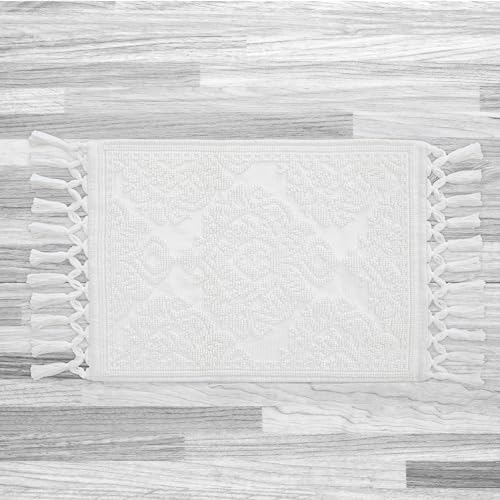 Jean Pierre Ricardo Badematte, gewebte Fransen, Badezimmerteppich, 100% Baumwolle, hochwertige Badezimmer-Dekoration, Maße: 43,2 x 78,7 cm, Weiß Jean Pierre Ricardo Badematte, gewebte Fransen, Badezimmerteppich, 100% Baumwolle, hochwertige Badezimmer-Dekoration, Maße: 43,2 x 78,7 cm, Weiß von Jean Pierre New York