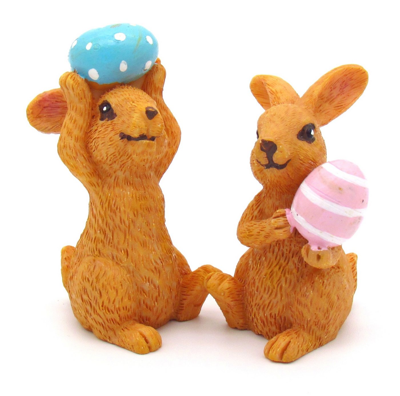 Jean Products Osterfigur 2er Set Osterhasen mit farbigem Ei Dekofiguren 7,5 x 6,7 x 4,7cm, Osterdekoration aus feinstem Kunstharz für Innen und Außen Jean Products Osterfigur 2er Set Osterhasen mit farbigem Ei Dekofiguren 7,5 x 6,7 x 4,7cm, Osterdekoration aus feinstem Kunstharz für Innen und Außen von Jean Products