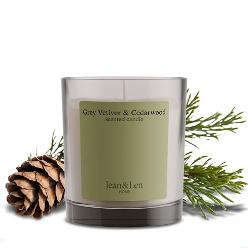 Jean & Len Scented Candle Grey Vetiver & Cedarwood, hergestellt mit Sheabutter, Brenndauer ca. 40 Stunden, minimalistisches Design, sinnlicher Duft, vegan, 195 g Jean & Len Scented Candle Grey Vetiver & Cedarwood, hergestellt mit Sheabutter, Brenndauer ca. 40 Stunden, minimalistisches Design, sinnlicher Duft, vegan, 195 g von Jean & Len