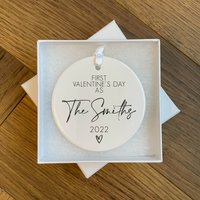 Personalisierter Erster Valentinstag Als Mr & Mrs Geschenk - Erstes Valentinsgeschenk Valentinstagsgeschenk von JeanAndMoon