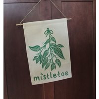 Mistelzweig Banner. Weihnachtsdekoration. Schild. Natur Inspiriertes Dekor von JennaAliyah