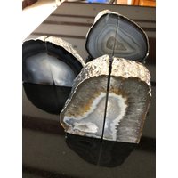 Grauer Achat Silberrand Mikrokristalliner Quarz Premium-Buchstützen Ornament Geschenkpaar von JewelCrystalsLtd