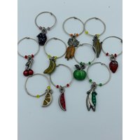 Fruchtiges 10 Stück Weinglas Emaille Charm Set von JewelGrotto