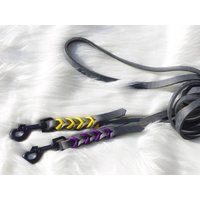 Geflochtene Lederleine Mit Schmuckflechtung Aus Paracord Oder Satinband von JewelsNapfgerecht