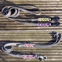 Geflochtene Lederleine Mit Schmuckflechtung Aus Paracord Oder Satinband von JewelsNapfgerecht