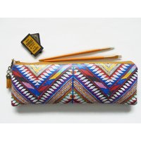 Aztec Federmäppchen Aus Veganem Leder Wasserabweisende Tasche Für Pinsel/Häkelarbeit von JiggleMaWiggle