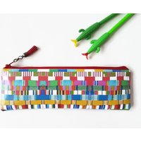 Wasserdichte Federtasche Aus Veganem Leder Gestreifte Kunstpinseltasche Wasserdichte Federtasche Aus Veganem Leder Gestreifte Kunstpinseltasche von JiggleMaWiggle