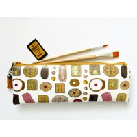 Tea Party Veganes Federmäppchen Kunstleder Für Pinsel Tea Party Veganes Federmäppchen Kunstleder Für Pinsel von JiggleMaWiggle