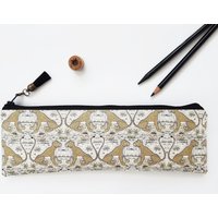 Vegan Kunstleder Federtasche Leopard Print Briefpapier Beutel von JiggleMaWiggle