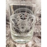 Iron Maiden Vermächtnis Der Bestie - Laser Etched Rocks Glas von JimTechShop