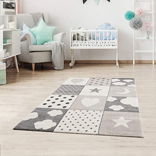 | Kinderteppiche Patchwork Herz Sterne Wolke | Kinderteppich für Mädchen und Jungs | Teppich für Kinderzimmer | Farbe: Blau, Grau & Rosa | Schadstofffrei Kinderzimmerteppich (Grau, 80 x 150 cm) von Jimri