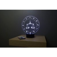 Lampe De Chevet Personalisierbar Veilleuse Illusion 3D Astrologie Balance 16 Couleurs & Télécommande von JnbMaker