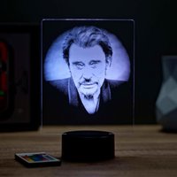 Lampe Led Illusion 3D Veilleuse Porträt Johnny Hallyday Personalisierbar - 16 Couleurs Avec Télécommande Fabriquée En France Lampe Led Illusion 3D Veilleuse Porträt Johnny Hallyday Personalisierbar - 16 Couleurs Avec Télécommande Fabriquée En France von JnbMaker