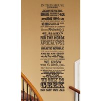 In Diesem Haus We Do Geek Individualisierbar Vinyl Wandaufkleber V4 Geekery Supernatural Fantasy Fandom Cosplay Storybook Kinderzimmer Wohnen Kinder von JobstCo