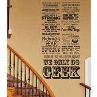 In Diesem Haus We Do Geek Individualisierbar Vinyl Wandtatko Aufkleber V3 Fantasy Geekery von JobstCo