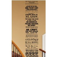 In Diesem Haus We Do Geek V7 Personalisierbar Wanddecal Fandom Geekery Nerd Fantasy Storybook Märchen Custom von JobstCo