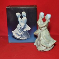 Avon Wiener Walzer Potpourri Duft Dekorativer Pomander Duftende Ambra von JodamelTreasures