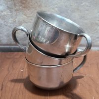 Oneida Silberschmiede Tasse Im 3Er Set Oneida Silberschmiede Tasse Im 3Er Set von JodamelTreasures