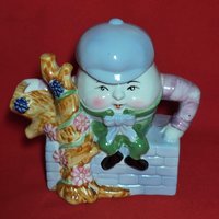 Vintage Feitx Humpty Dumpty Sitzen An Der Wand Dekorative Porzellan Teekanne von JodamelTreasures