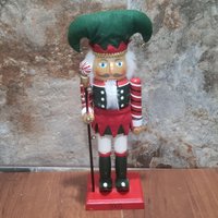 Vintage Nussknacker Musiker Candy Cane Jester 2005 14 in Tall Limited Edition von JodamelTreasures