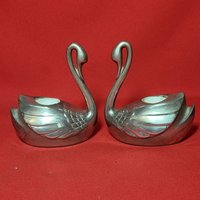 Vtg Versilbertes Metall Schwan Kerzenhalter Set Von 2 von JodamelTreasures