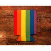 Gay Pride Flagge Isolierte Bierdose/Bierflasche Abdeckung - Lgbtq Dekor Gemütlich Regenbogen von JoeBlake