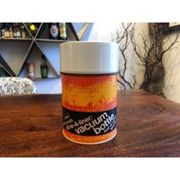 Vintage 1970Er Jahre Mod Unbenutzt Orange 10 Oz. Thermos Isolierflasche Von King-Seely Mit Original Etikett - Thermoskanne von JoeBlake