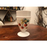 Vintage Milchglas Bemalte Beerenstrauch Trinkbecher/Dessertbecher - Miniatur Vase Milchglasvase Obst Dekor von JoeBlake
