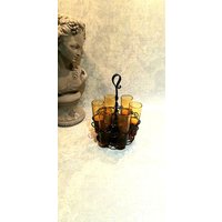 French Vintage 70Er Jahre Bernstein Schnaps Komplettes Set Schmiedeeisen Träger Seltenes Fundstück in Ausgezeichnetem Zustand Einzigartiges von JolieVintageAtelier