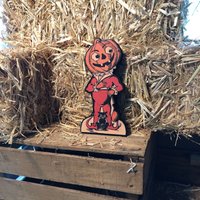 Retro Halloween Dekoration - Handgefertigtes Holz Johnny Kürbiskopf von JollyJoesCraftShop