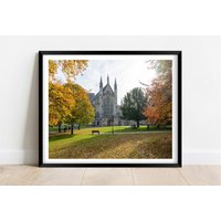 Kathedrale Von Winchester in Hampshire Im Herbst | Limitierte Auflage Fotografie Kunst Wandkunst Exclusiver Druck Poster Foto Großbritanien von JollyjackprintShack