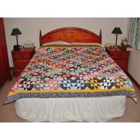 Einzigartige Handgemachte Patchwork Erbstück Bett Quilt - Schatztruhe von JoyceSmithQuilts
