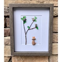 Katze, Die Vögel in Einem Baum Beobachtet 8x10 Gerahmte Kieselstein-Kunst, Perfektes Geschenk Für Katzenliebhaber von JoyfulPebbleArt