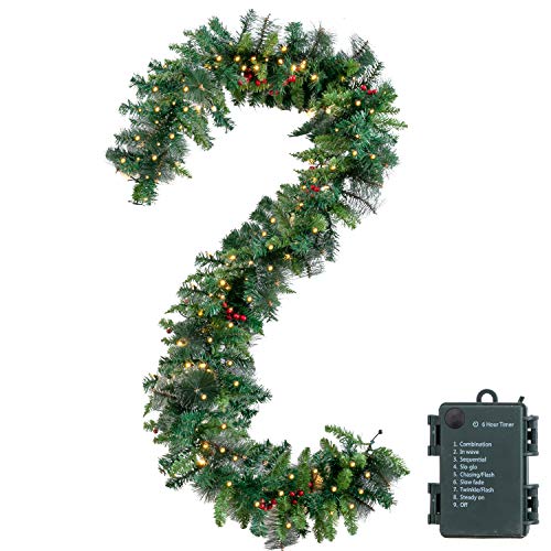 Joyin Künstliche Weihnachtsgirlande Carolina-Kiefer, 2,7 m x 25,4 cm Prelit Christmas Garland with 50 Warm White Lights & red Berries, Artificial Garland for Christmas Holiday Season Decorations von JOYIN