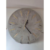 Wanduhr Grau-Gold Aus Beton Wanduhr Grau-Gold Aus Beton von JuMaKunst